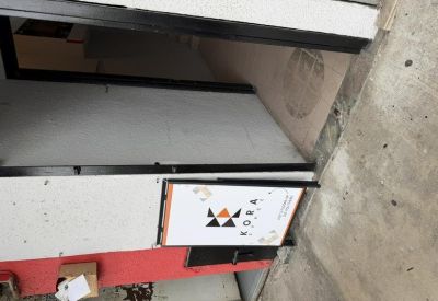 Entrance signage at 90A, 2nd floor, Jalan SS21/35, Damansara Utama.