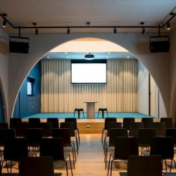 Serviced office to let in Nagoya