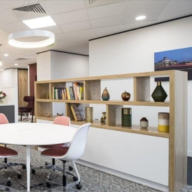 Lahore office accomodation. Click for details.