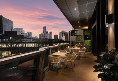 Exterior image of 615 Little Lonsdale Street