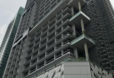 Exterior view of the modern geometric skyscraper at 70, Shenton Way,#11-11/12 Eon Shenton.
