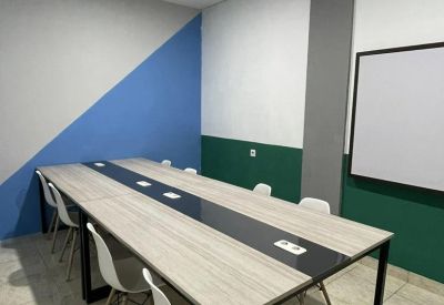 Serviced office centre to hire in Surakarta (Solo)