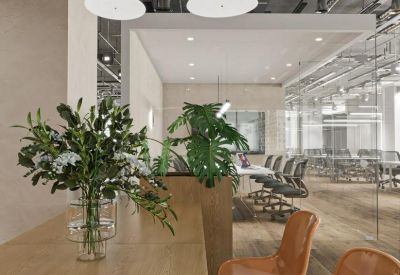 Exterior view of 67 Nguyen Thi Minh Khai, Ben Thanh Ward