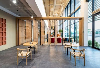 Exterior image of King Abdulaziz Road