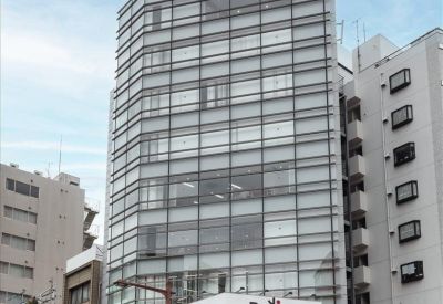 Exterior view of the contemporary glass facade at 1-14-1 Kanda Sudacho, MASU no SQUARE.