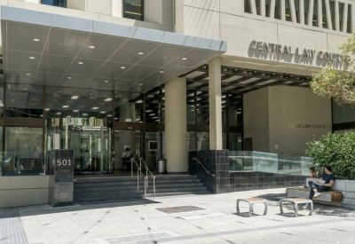 Exterior entrance of Central Law Courts building.