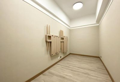 Mai Tak Industrial Building, 221 Wai Yip Street, Room D, 8/F, Kwun Tong