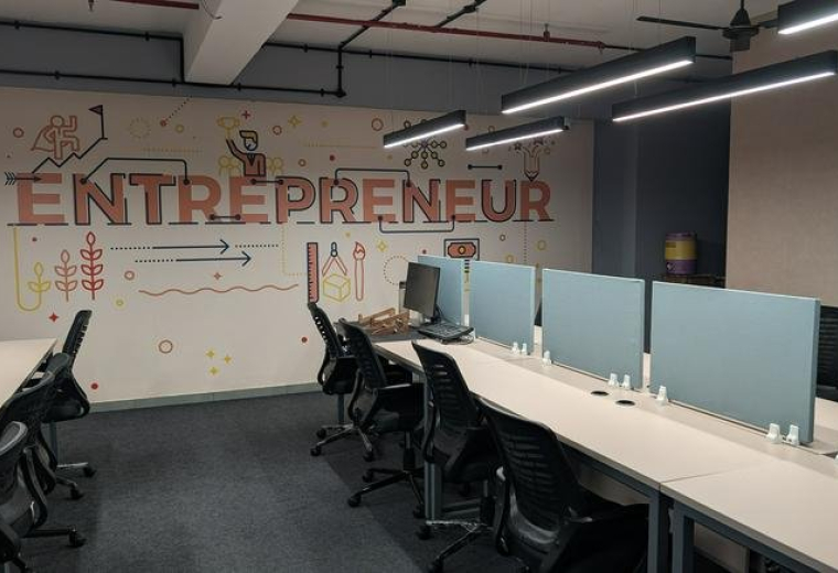 713, C2, Pragati It Park, Opp. A R Mall, Sudama Chowk, Mota Varachha, Surat