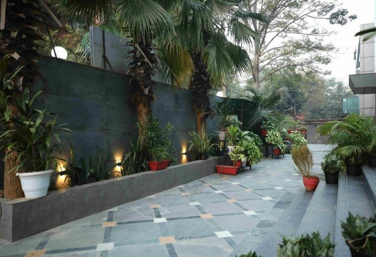 FB-B1 Extension, First Floor, Mohan Estate, New Delhi
