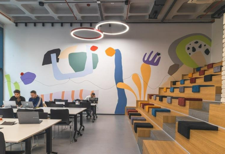 Akdeniz Mahalle Cumhuriyet Bulvarı No. 120, İzQ Girişimcilik Merkezi, Izmir