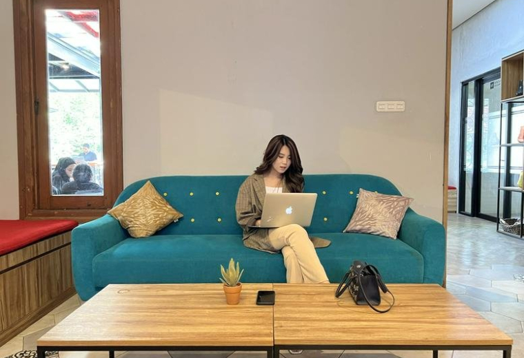 Interior of Jalan Trunojoyo No.11, Citarum, Kecamatan Bandung Wetan, Kota Bandung, Jawa Barat, Ground Floor