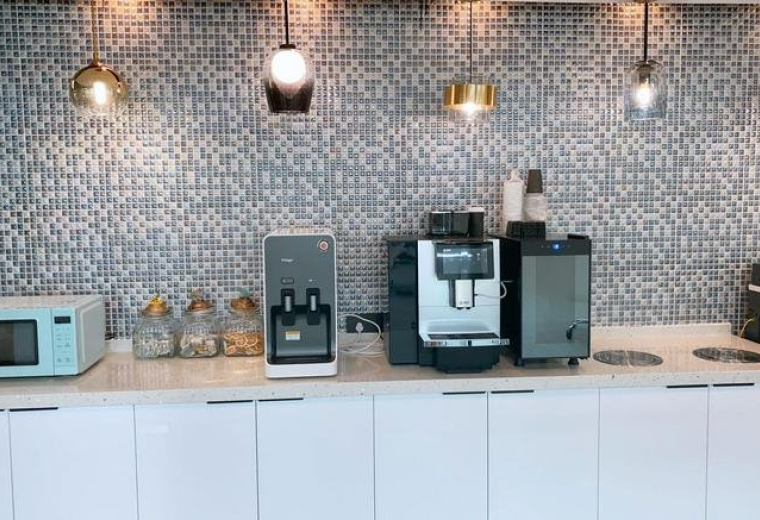 17F, Jing An New Century Building 188 Wujiang Rd, Jing‘ an District, Shanghai