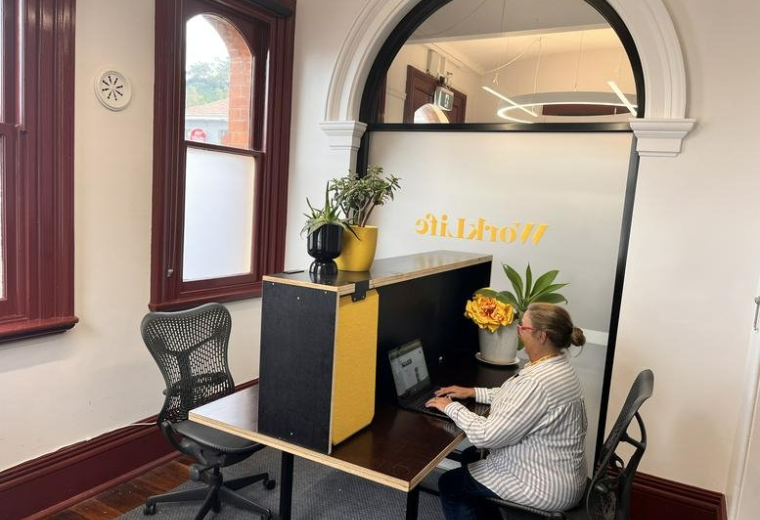 22-26 Menangle Street serviced office centres