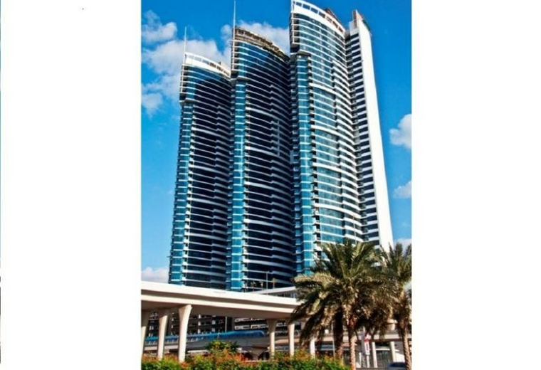 Office suite to lease in Dubai