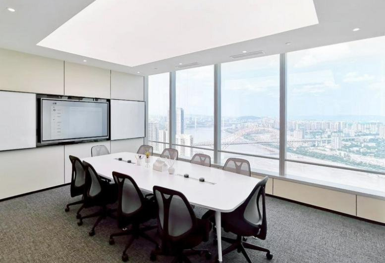 Meeting room at IFC, No. 1 Qingyun Road, Jiangbeizui, Jiangbei District, Chongqing with floor-to-ceiling city views.