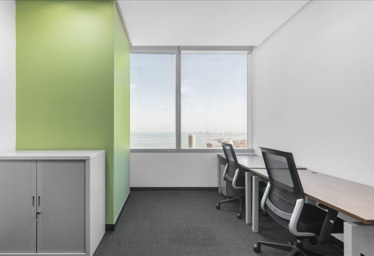 Offices at AL HAMRA TOWER, 35th floor, East Maqwa
