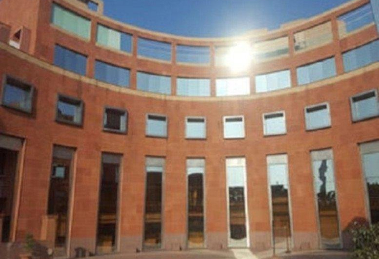 Crescent Building, Lado Sarai Mehrauli, New Delhi