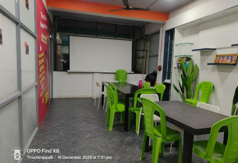 Fort Station Road, Tennur, Tiruchirappalli, India