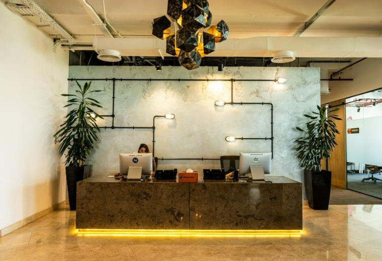 Dubai serviced office