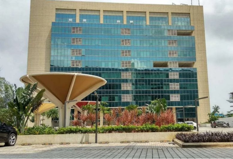 Exterior view of the glass-facade building at Redbrick Offices, Lodha Supremus, Kolshet Rd.