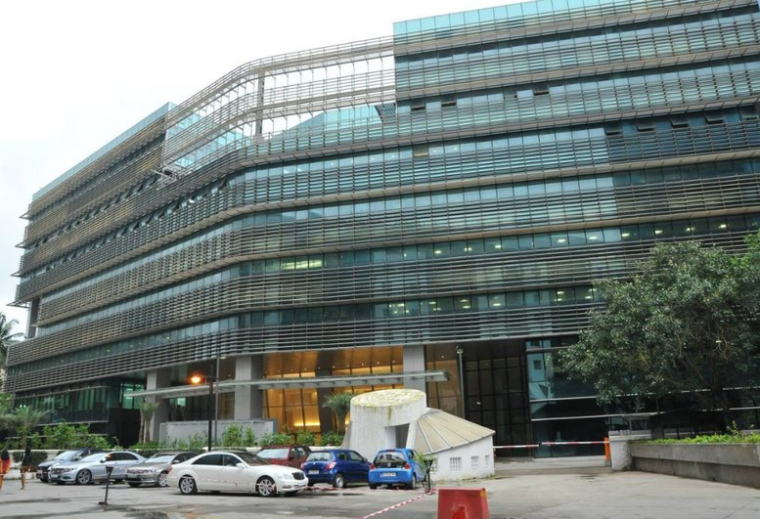 Exterior view of the glass-facade Redbrick Offices, Solitaire Corporate Park Building N.