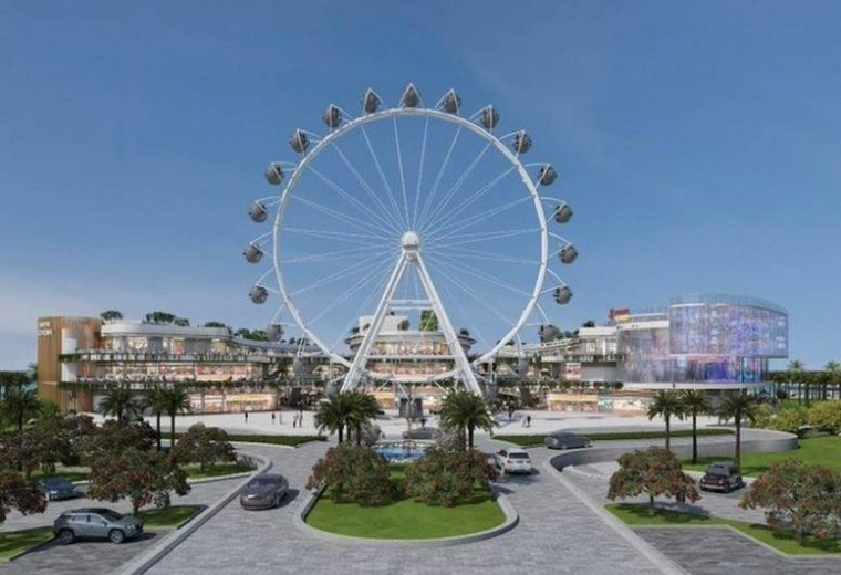 Exterior view of the Ferris wheel and retail complex at Saudi Arabia ,Eastern Province, Al Corniche.