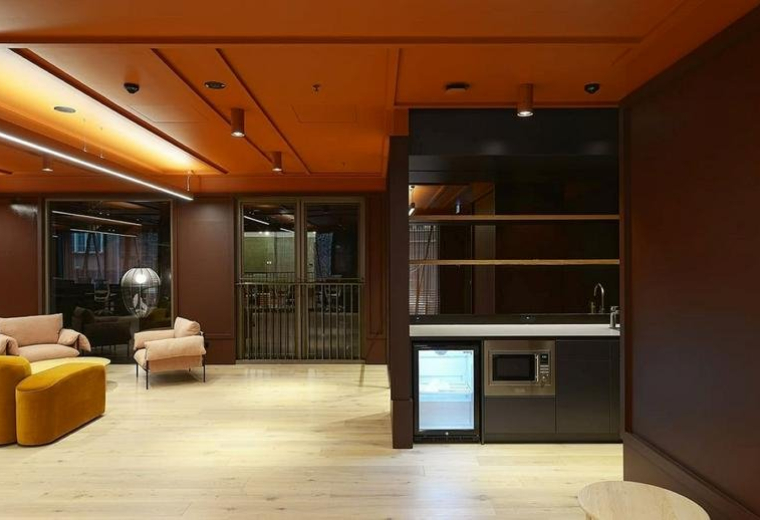 Queen & Collins, Level 1, 376-390 Collins Street, Melbourne