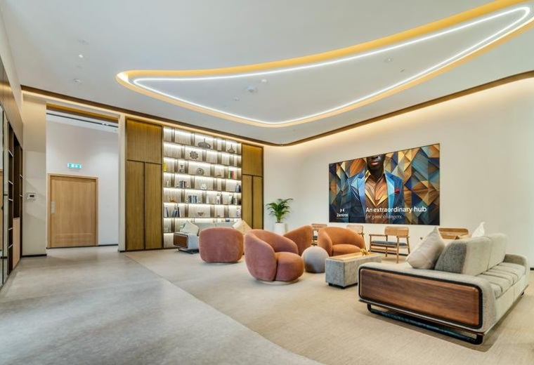 Sheikh Zayed Road, Dubai World Trade Centre