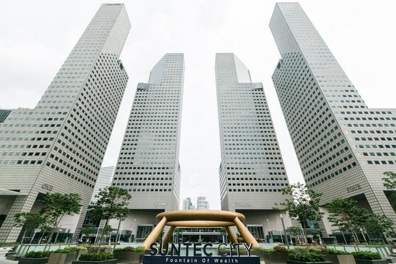 Exterior view of the iconic four-tower complex at Suntec Tower 2.