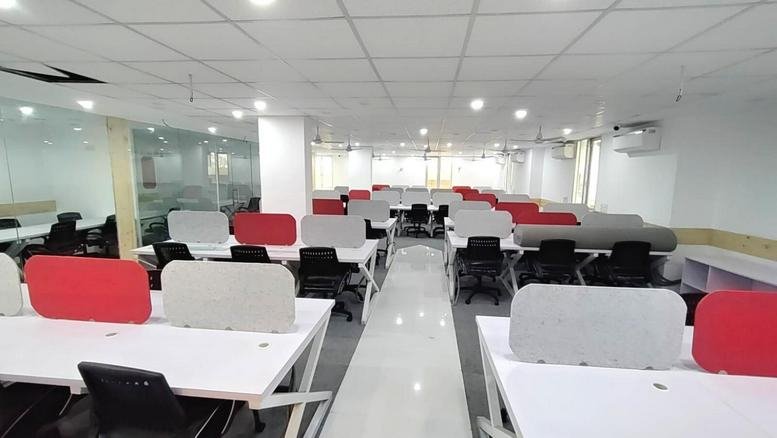 Bright open-plan workspace at E-5, F/F, Left Side, (Old No. -133), Western Marg, Lane No-1, Saidulajab.
