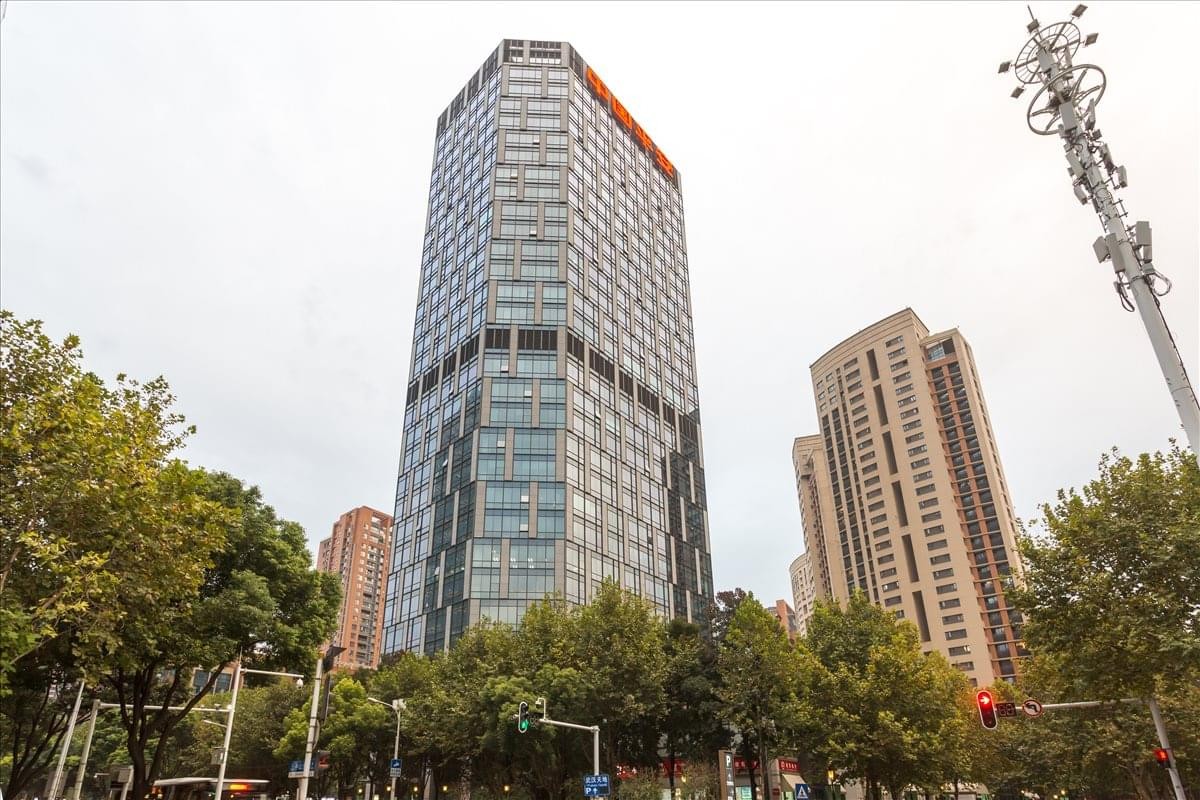 Exterior view of the modern glass facade at Wuhan Tiandi, Corporate Center 5, Zhong Shan Avenue.