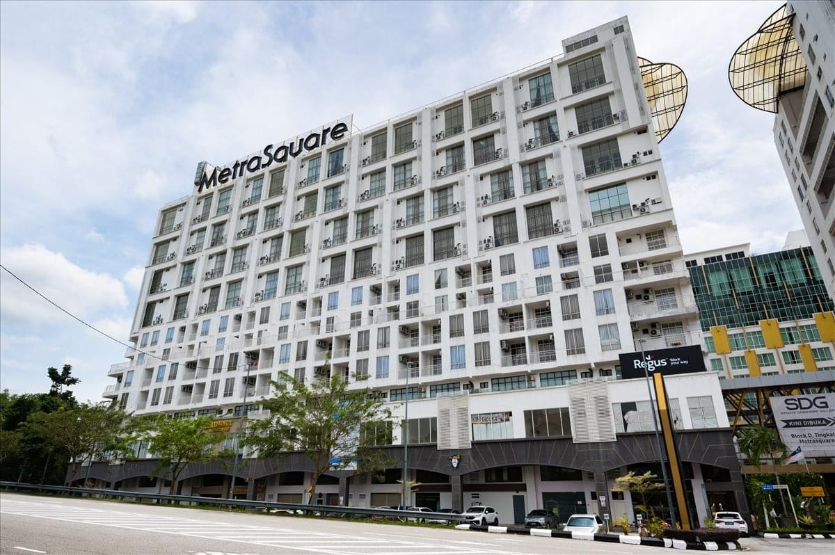 Exterior view of the modern multi-story Metra Square building.