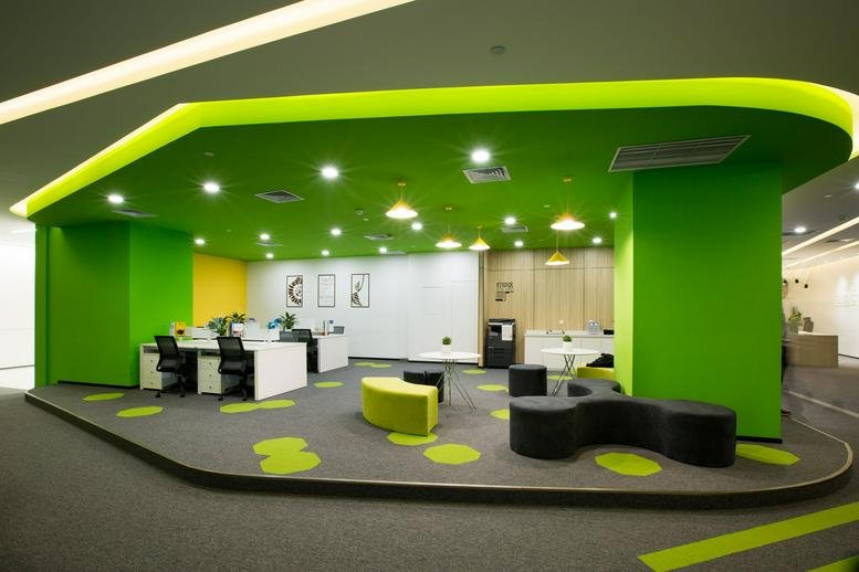 Spacious communal lounge at Block F, Chang’an International Plaza, No. 88, Nanguanzheng Street.