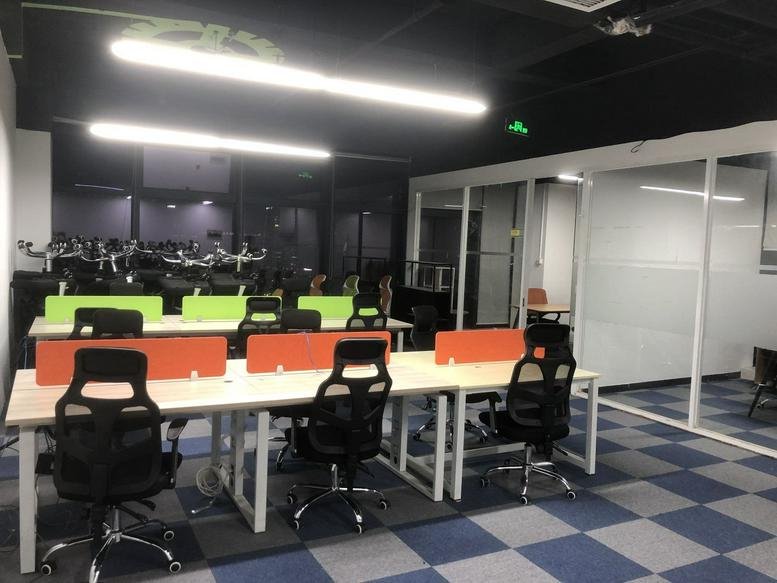 Open-plan office at Hangzhou Economic and Technological Development Zone, Wisdom Valley, No. 515, No. 2 Street, 12th and
