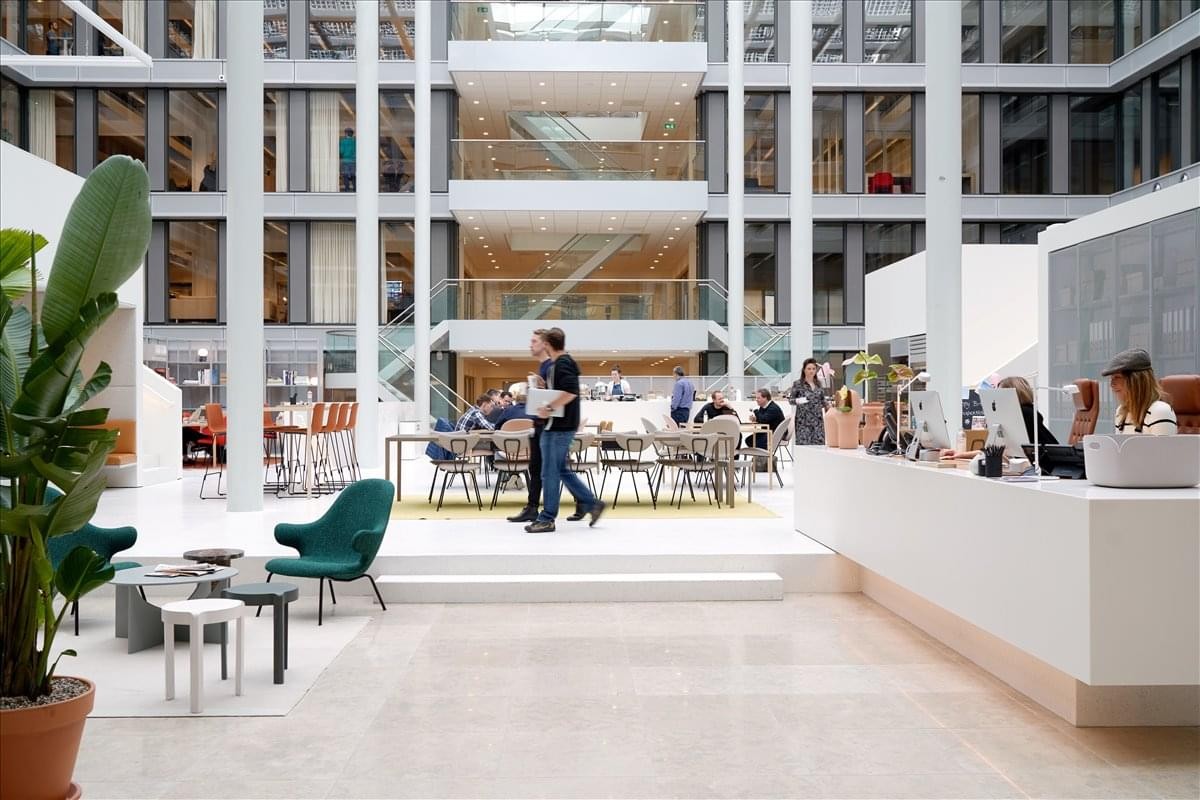 The spacious modern atrium and lobby area at Nippon Life Marunouchi Building.