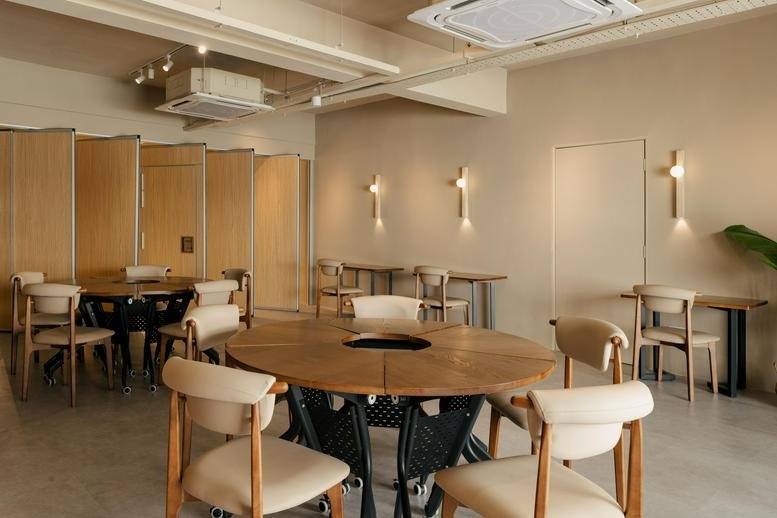 Wide-angle interior view of the common areas at 1-1 & 3-1, Jalan 26/70a, Desa Sri Hartamas, Kuala Lumpur.