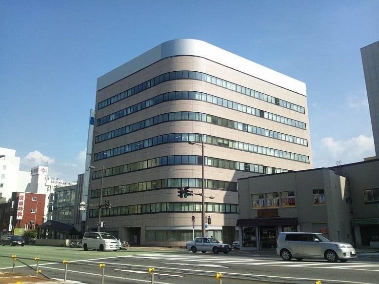 Exterior view of the multi-story commercial building at 13-1 Nagashma 2-Chome, Aomori-shi.