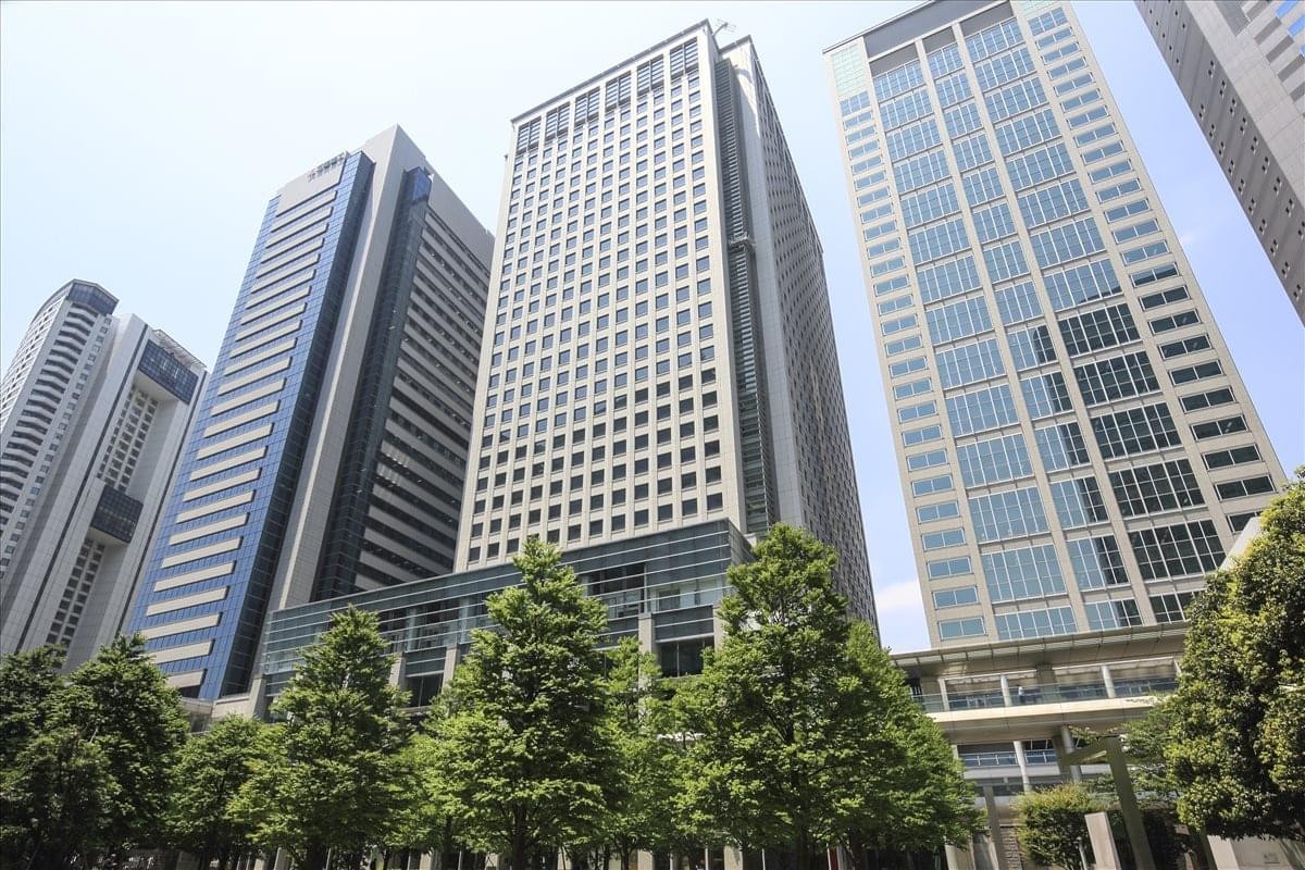 Exterior view of the towering glass and steel Shinagawa Grand Central Tower.
