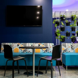 Executive office centre to lease in Perth