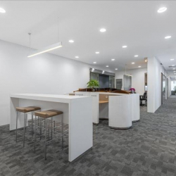 Offices at 19F, Chongqing World Financial Centre, No.188, Minzu Road, Yuzhong district