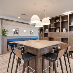 Office space to let in Yokohama