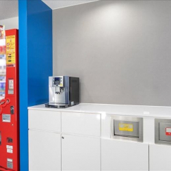 Serviced office to let in Yokohama