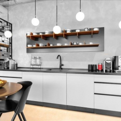 Office suite to rent in Rechovot