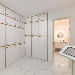 Offices at 212, Đường Nguyễn Tri Phương