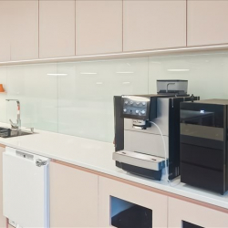 17th floor, 230 metres south of the intersection, of Wuchu Avenue and Zhanqian South Road serviced offices