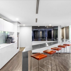 Executive suite to let in Singapore