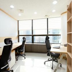 Office suite to let in Seoul