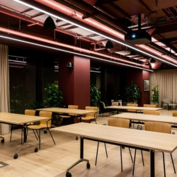 Executive office to let in Melbourne