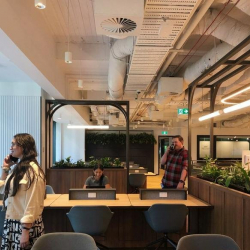 Executive office to lease in Melbourne