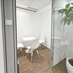 Serviced offices to let in Hong Kong